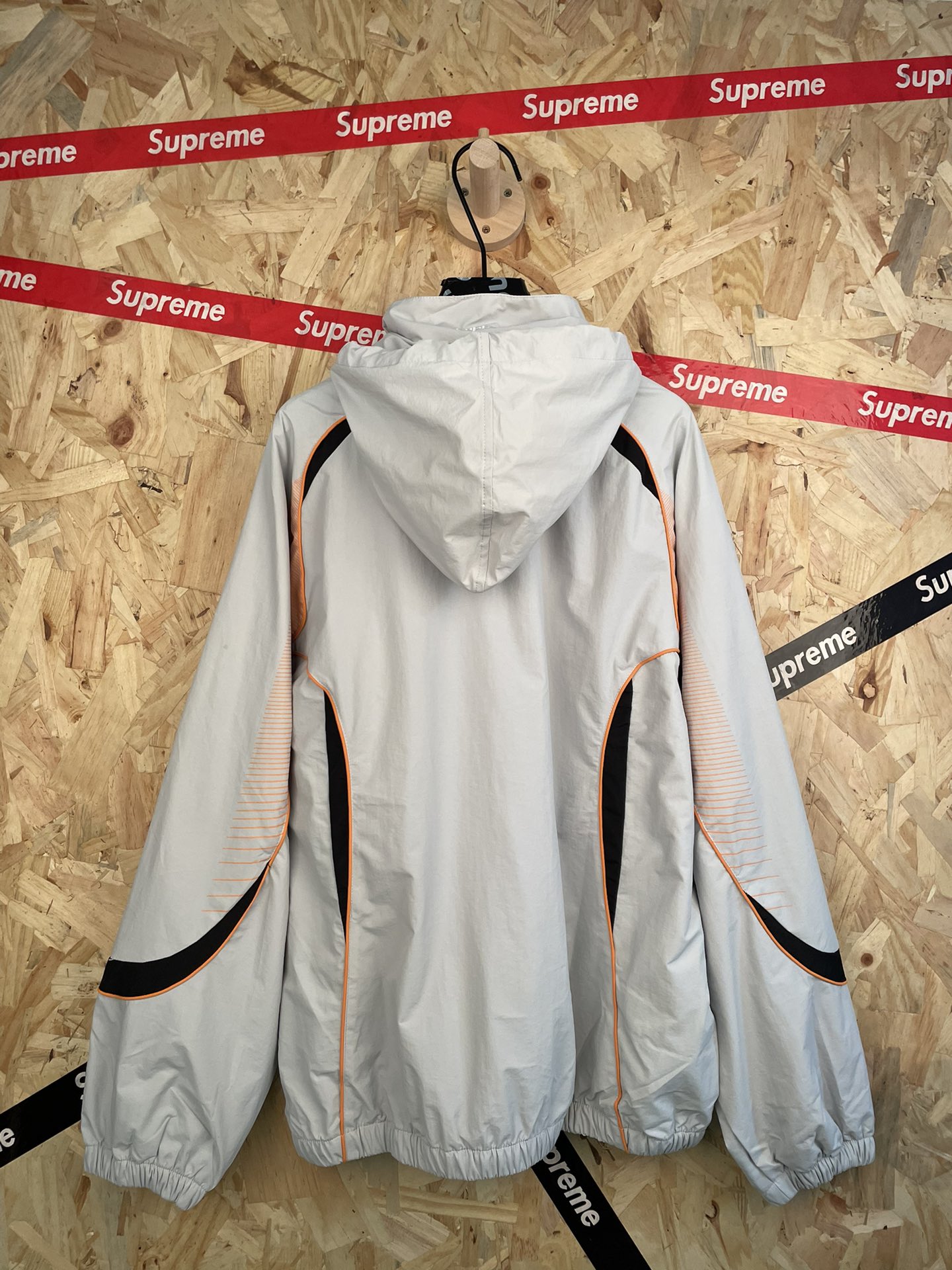 Supreme 26FW GORE-TEX Shell Jacket Size S-XL