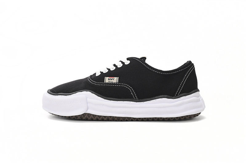 MIHARA YASUHIRO Black And White NO.715