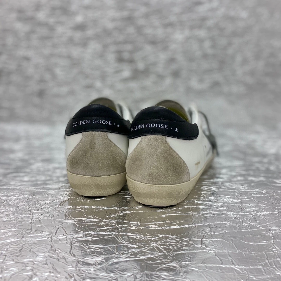 Golden Goose Super Star Dirty shoes made of top-grain cowhide