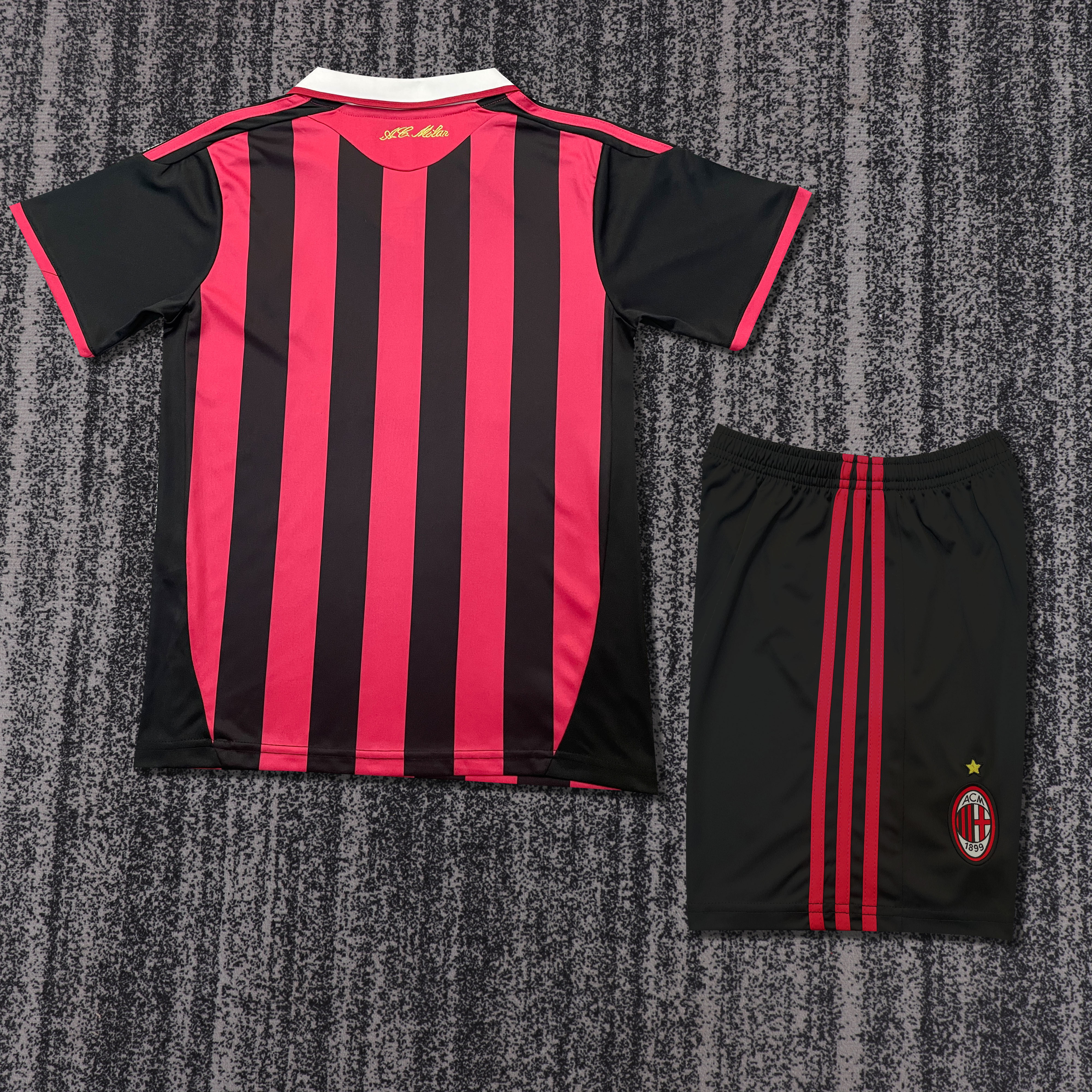 2009/2010 AC Milan home Retro Football Jersey (Kids Kit)