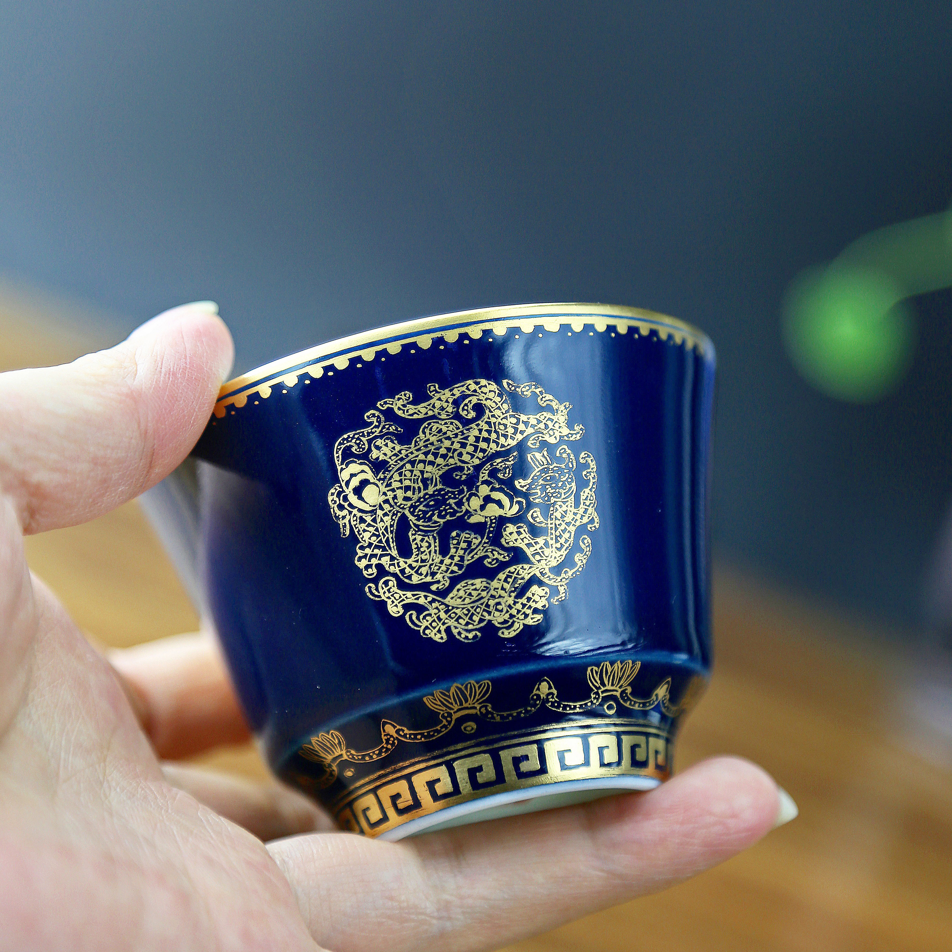 Premium Hand-Painted Tea Ware • High-Temperature Color Glaze • Ji Blue with Pure Gold Painted Dragon Cup • Jingdezhen Porcelain