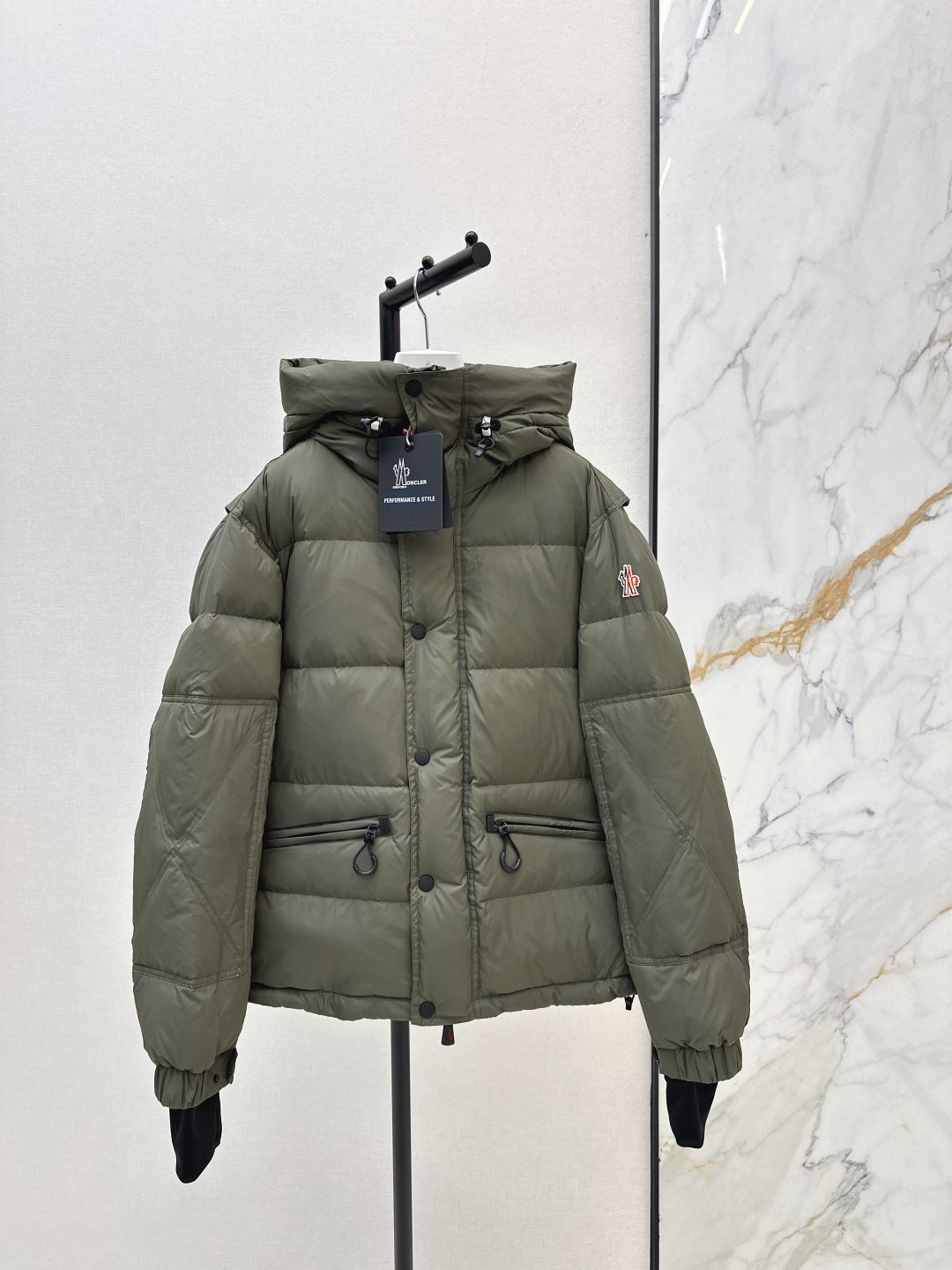 Moncler Herbst/Winter 2026 Daunenjacke Größe S-XL