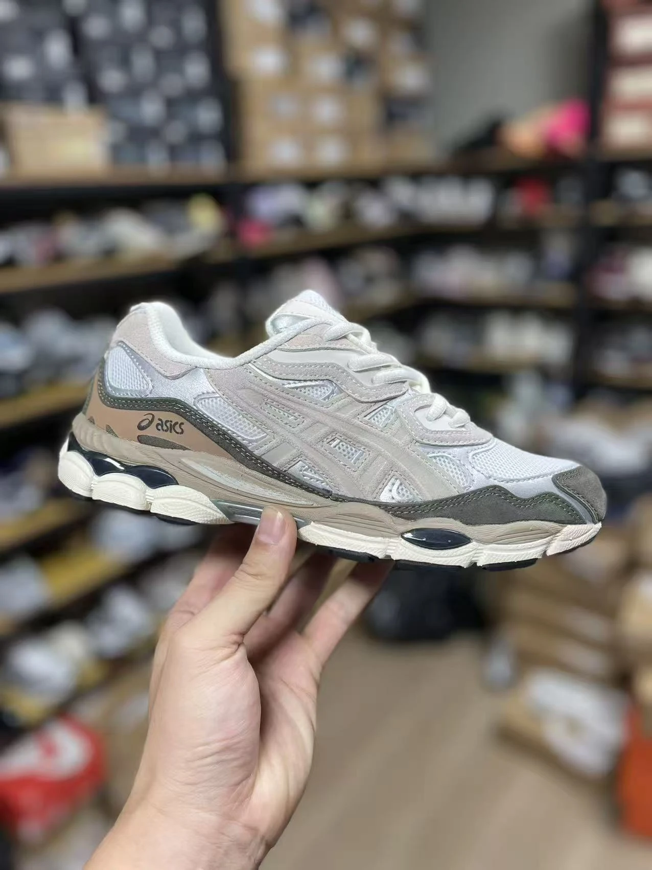 ASICS shoes, top quality