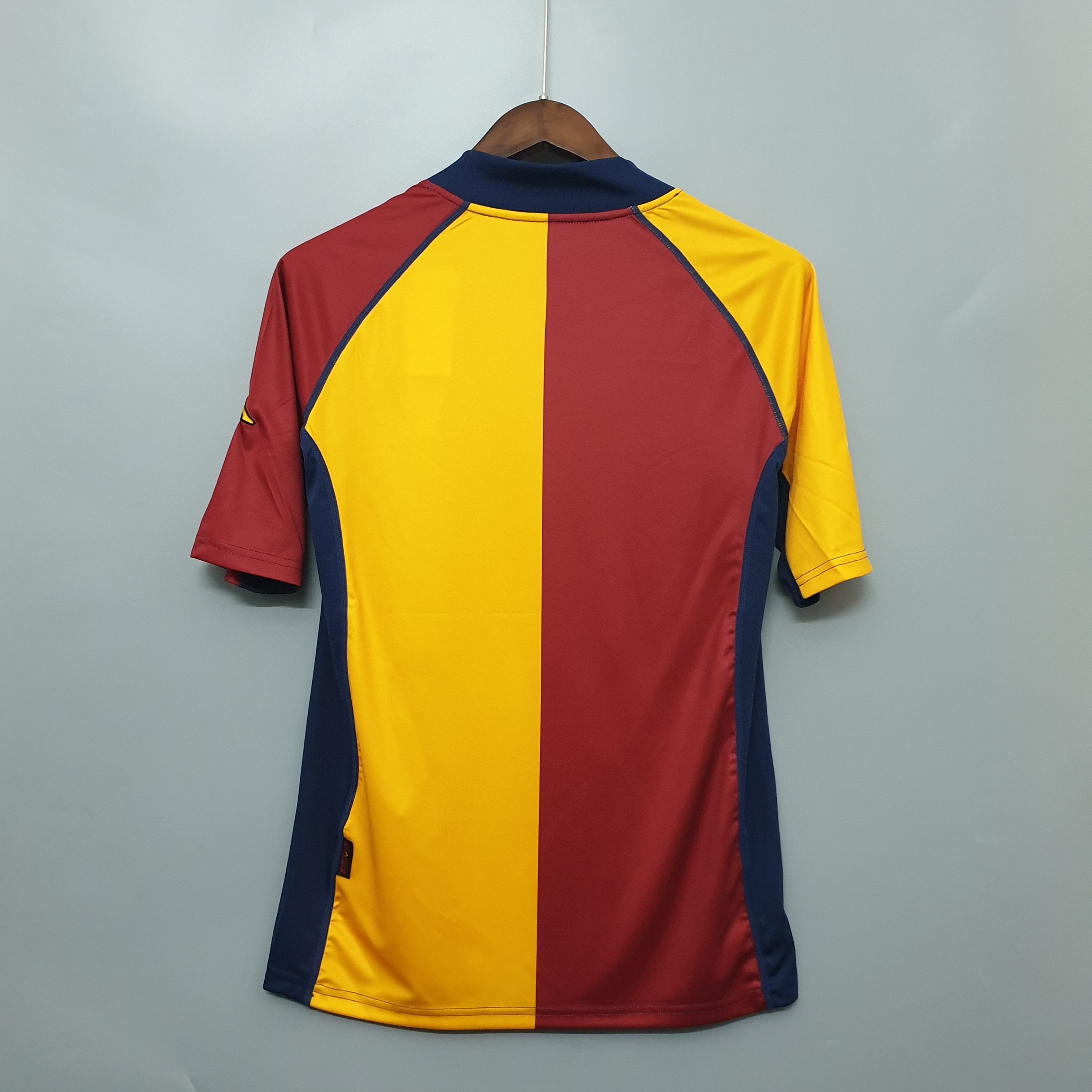 2001/2002 Roma Home Retro Football Shirt