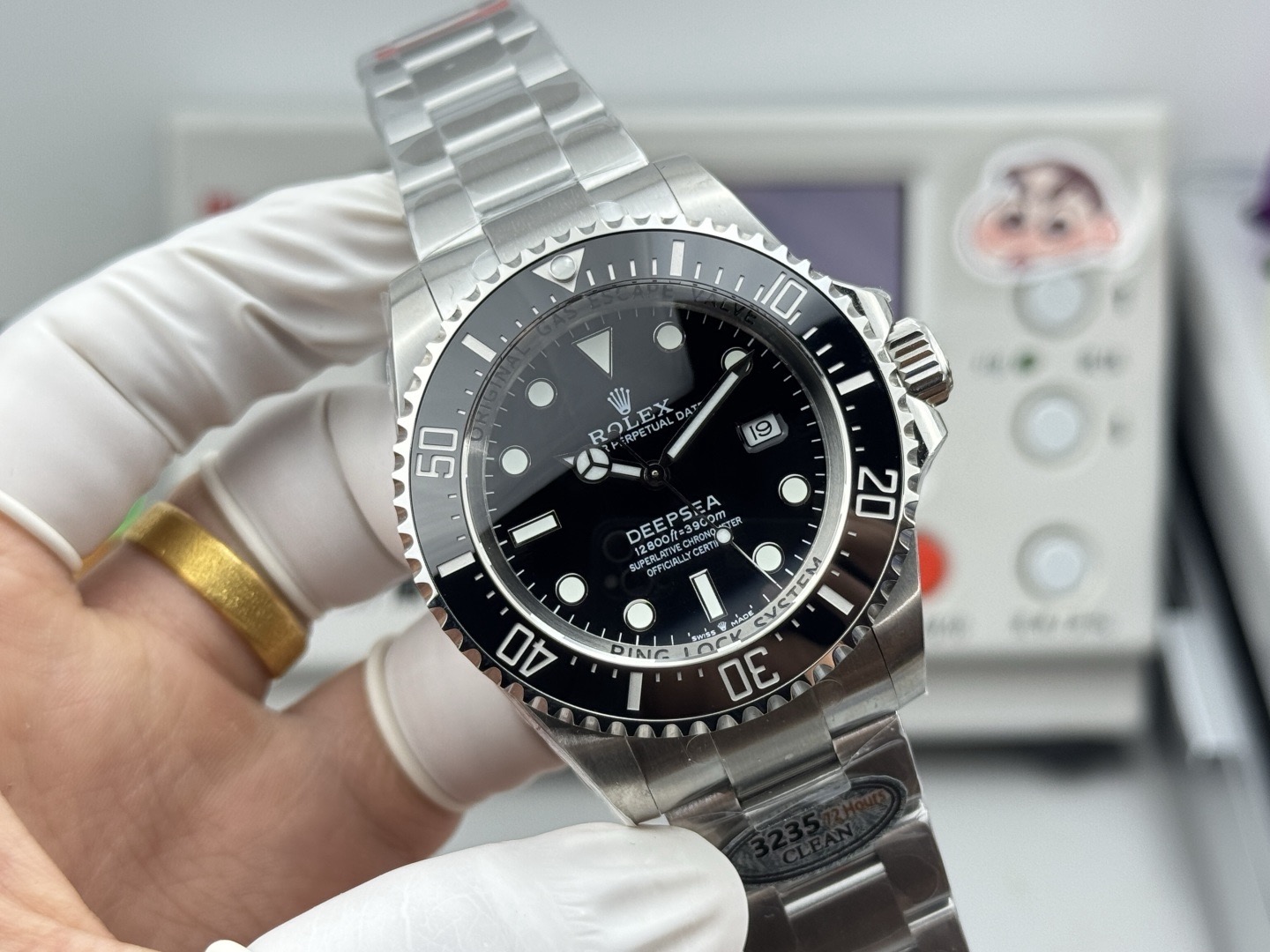 Rolex Submariner Oyster 40mm Stainless Steel 14060M