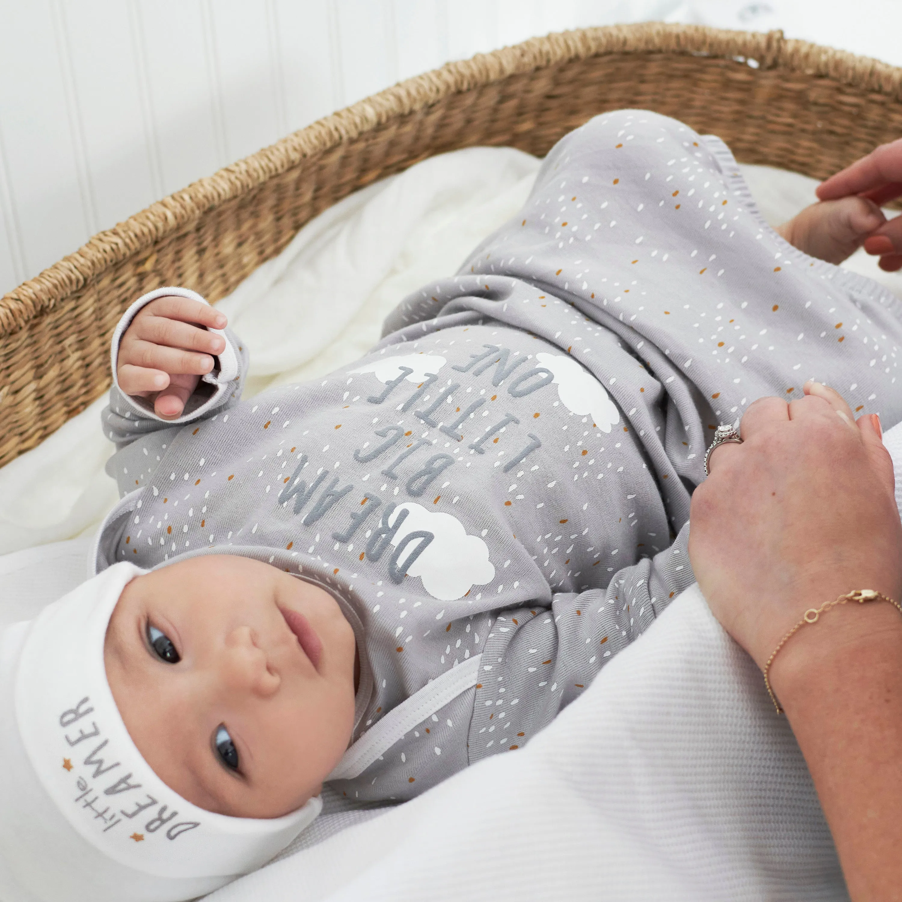 4-Pack Baby Neutral Sheep Gowns