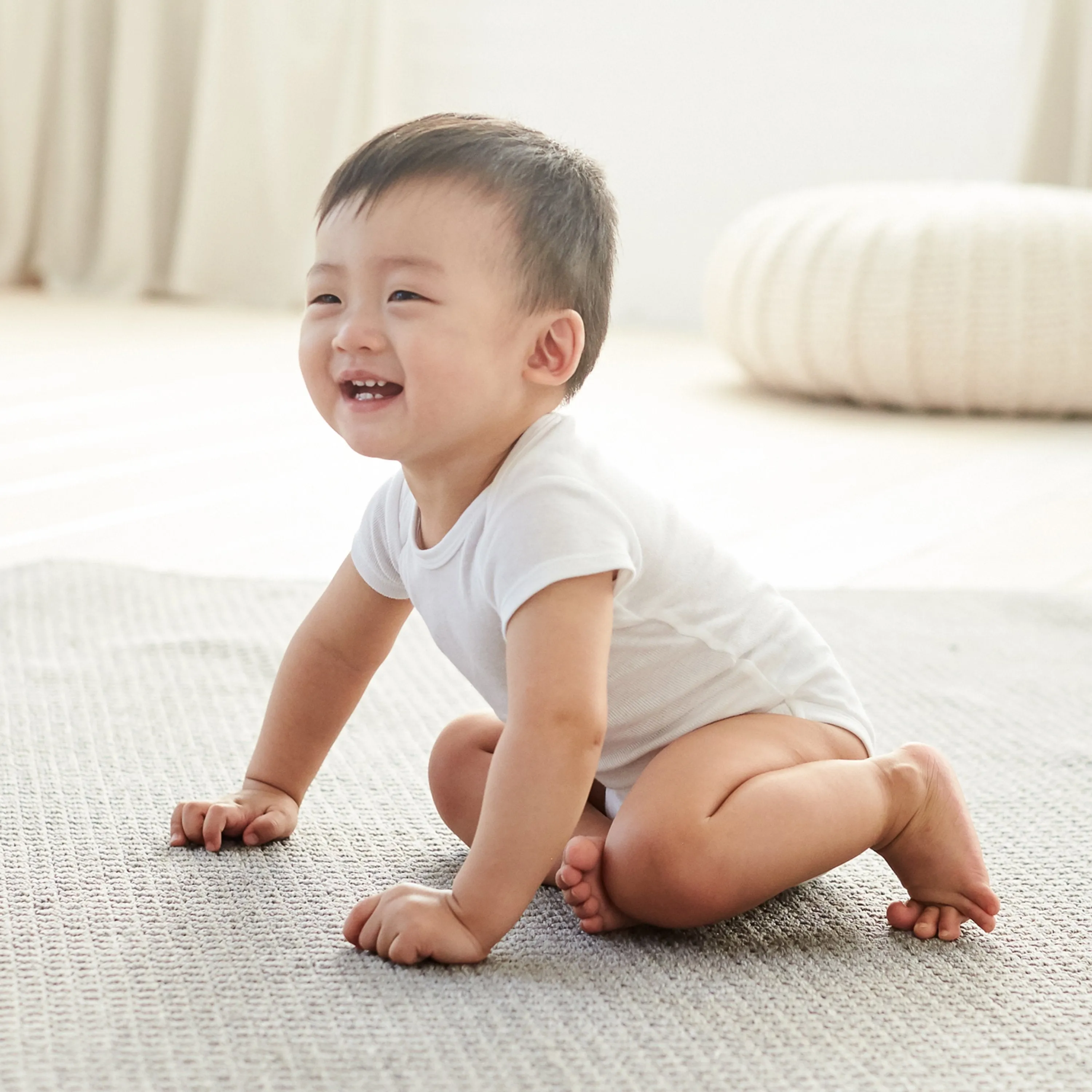 8-Pack Baby Neutral White Long and Short Sleeve Onesies Brand Bodysuits