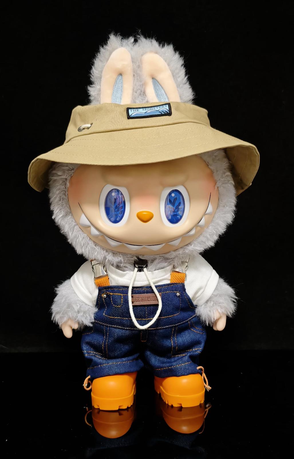 THE MONSTERS FALL IN WILD SERIES-Vinyl Plush Doll