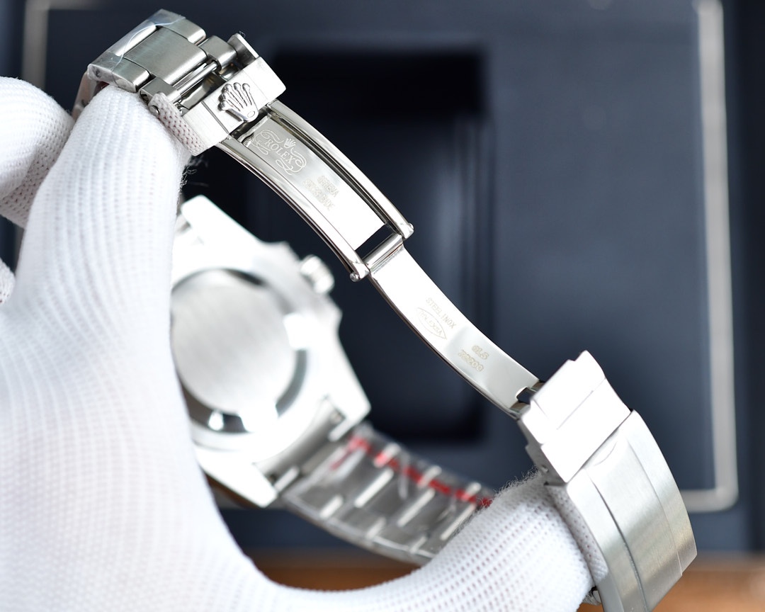 Rolex ROLEX Submariner series equipped with fully automatic imported Citizen 8215 mechanical movement Size 40*13mm Sapphire mirror Stainless steel strap Anyone can dress up beautifully