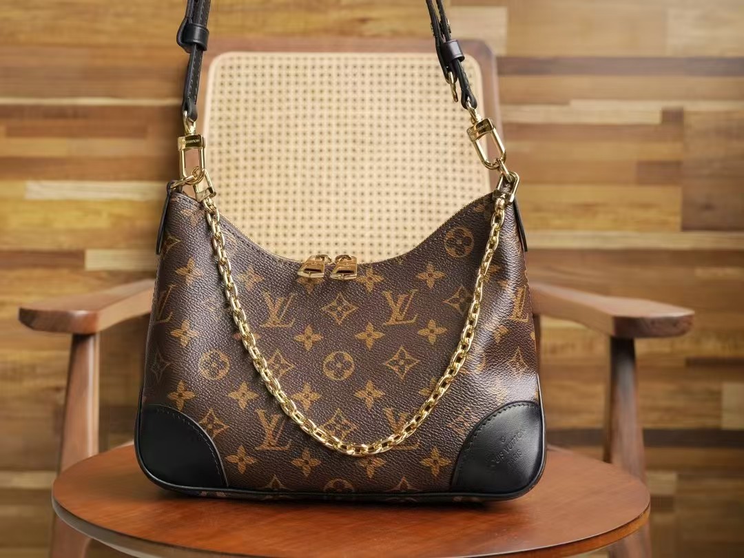 gg-550   Boulongne Croissant Bag (Black)