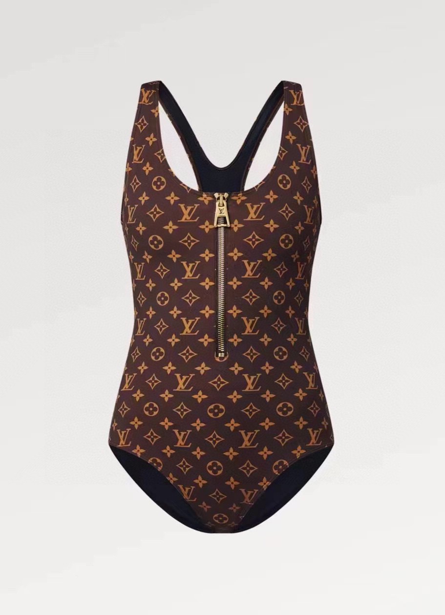 AQ-85 The new swimsuit from Louis Vuitton is a must-have for fashion trendsetters! It looks incredibly stunning in person. It's perfect for taking photos during a seaside vacation! Sizes available: S, M, L.