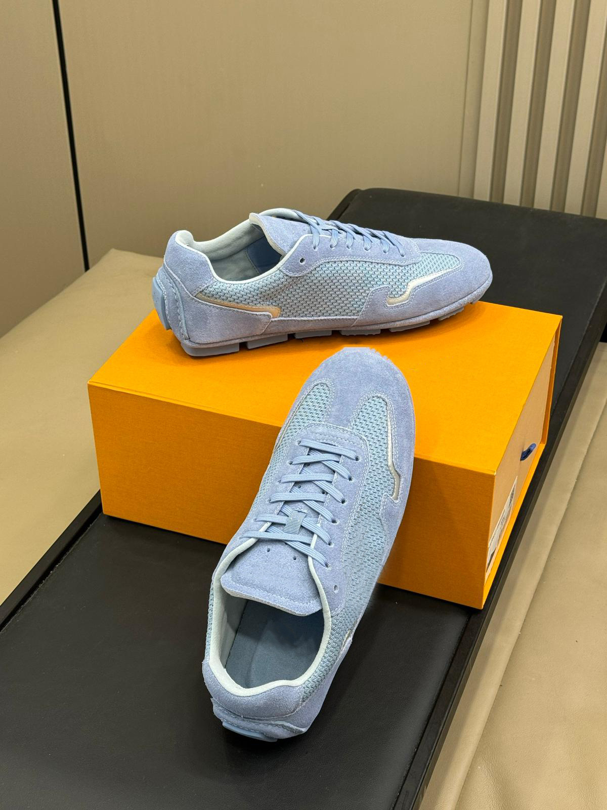 Rally Sneaker