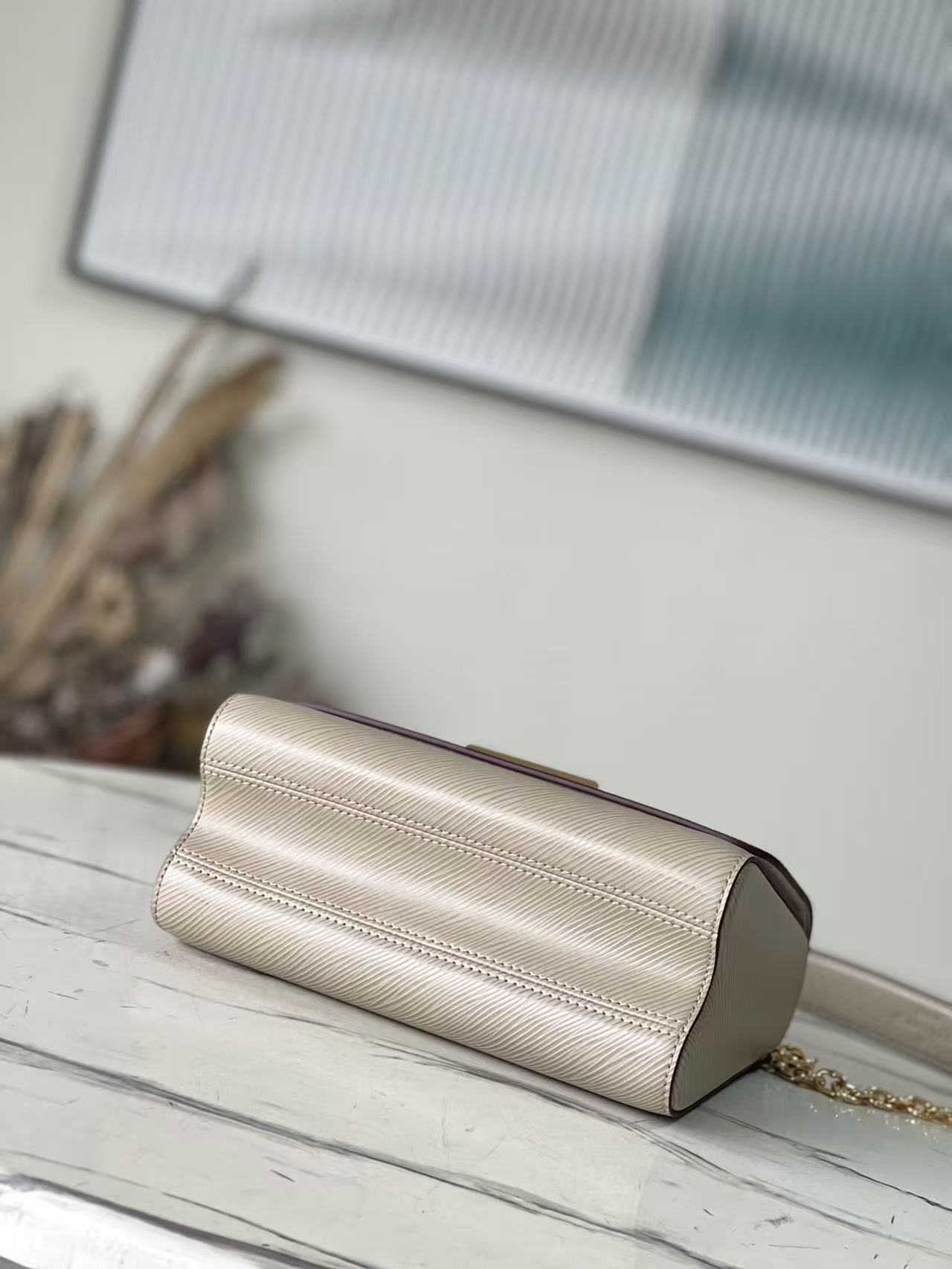 new   LV luxury bags (two bags Discounted prices)