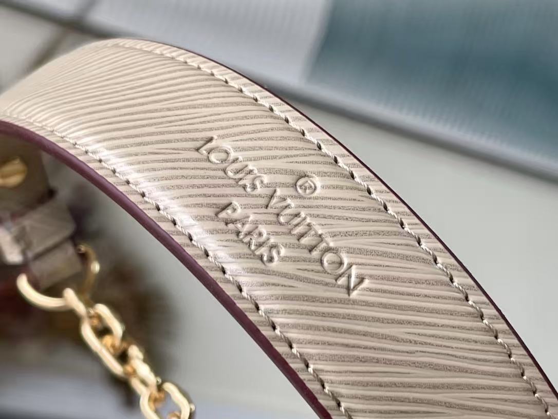 new   LV luxury bags (two bags Discounted prices)