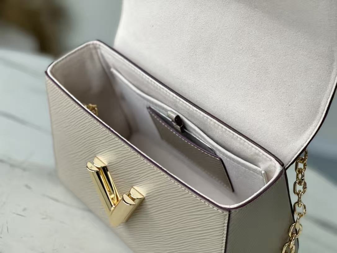 new   LV luxury bags (two bags Discounted prices)