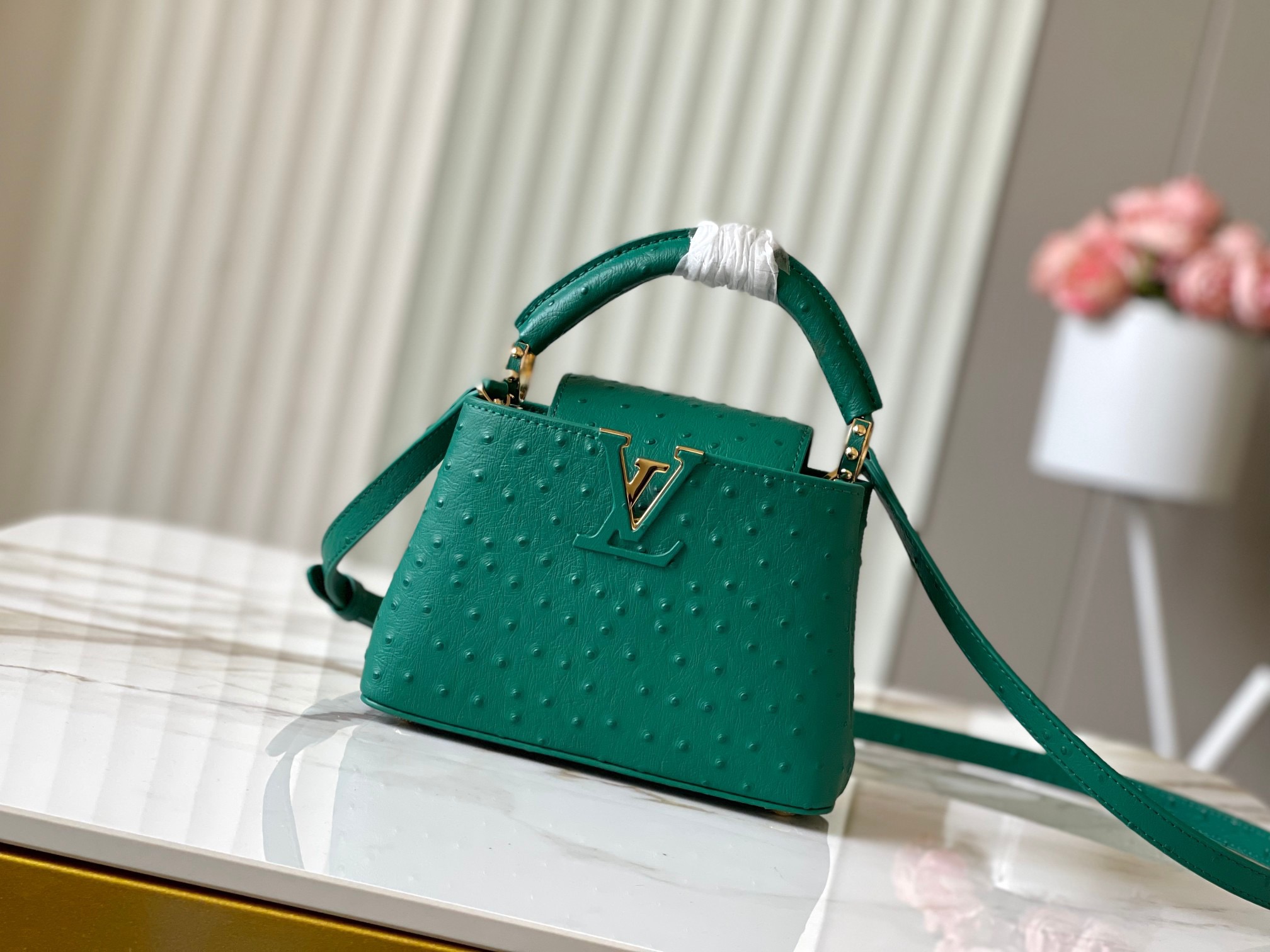 Louis Vuitton grass green ostrich pattern handbag