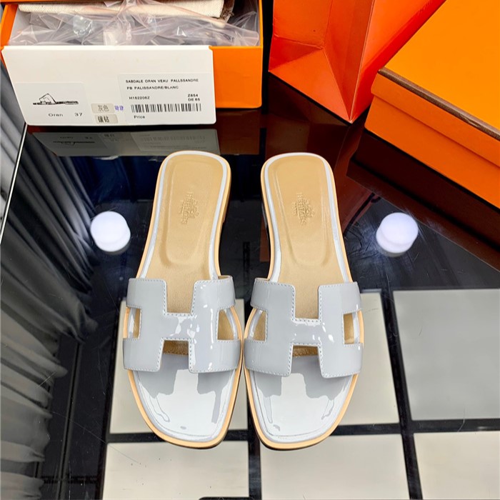 Hermes Oran sandal