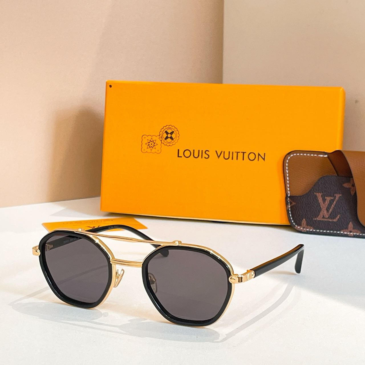 Louis Vuitton Sunglasses Top quality