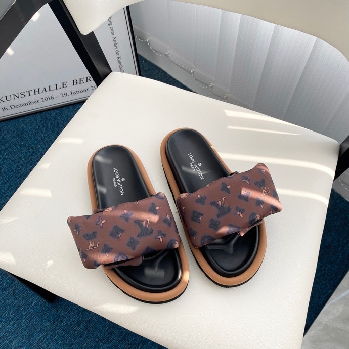 Louis Vuitton LV Pillow Casual Slippers Slide Sandal