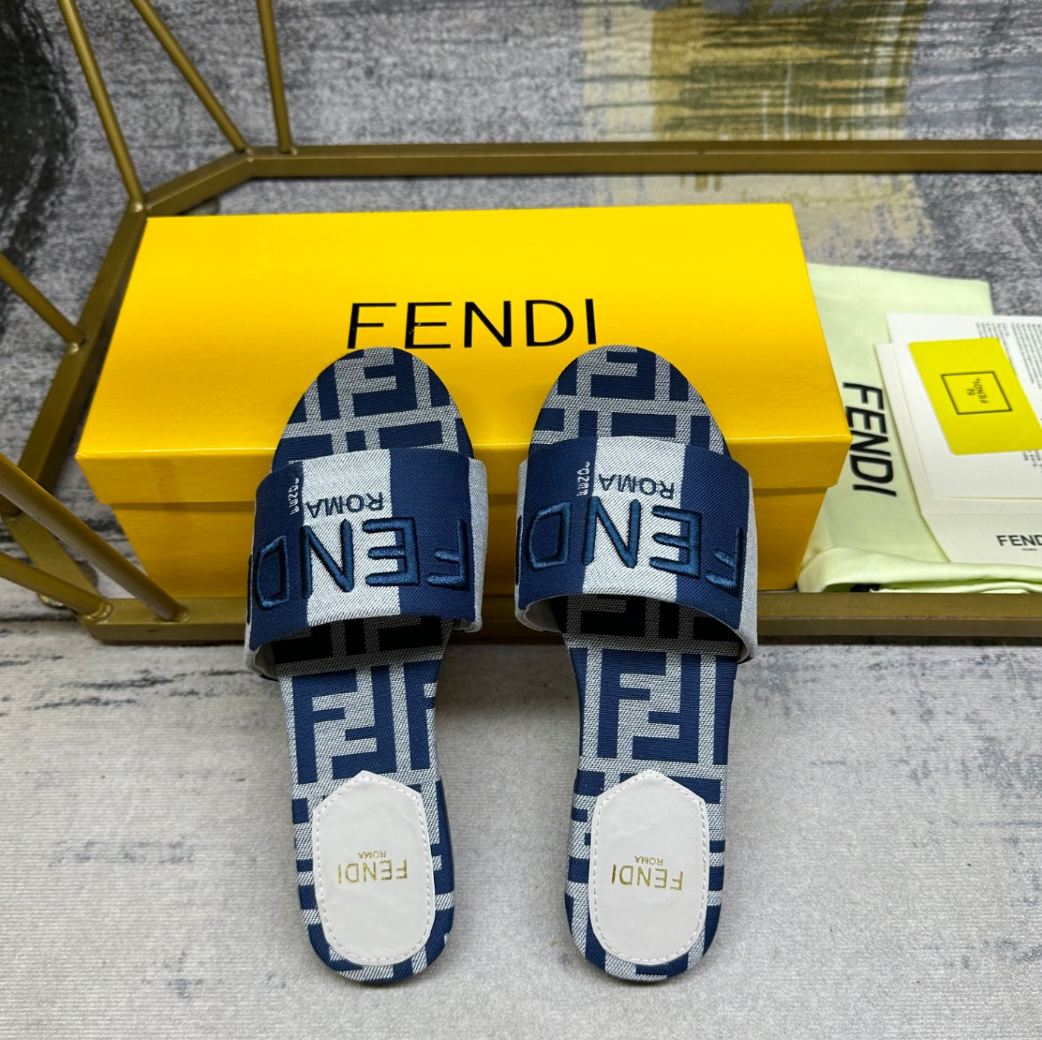 Fendi's new wide ribbon flat canvas slippers