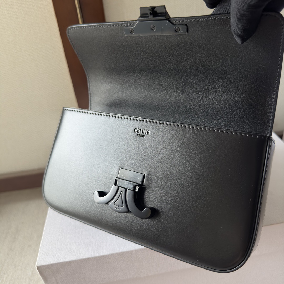 Celine chain shoulder bag