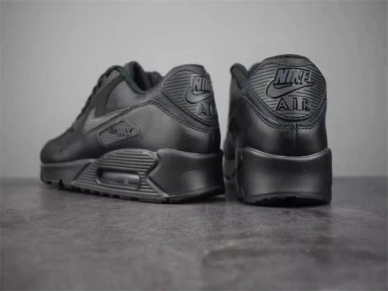 Nike Air Max 90 Leather Triple Black (2020) CZ5594-001