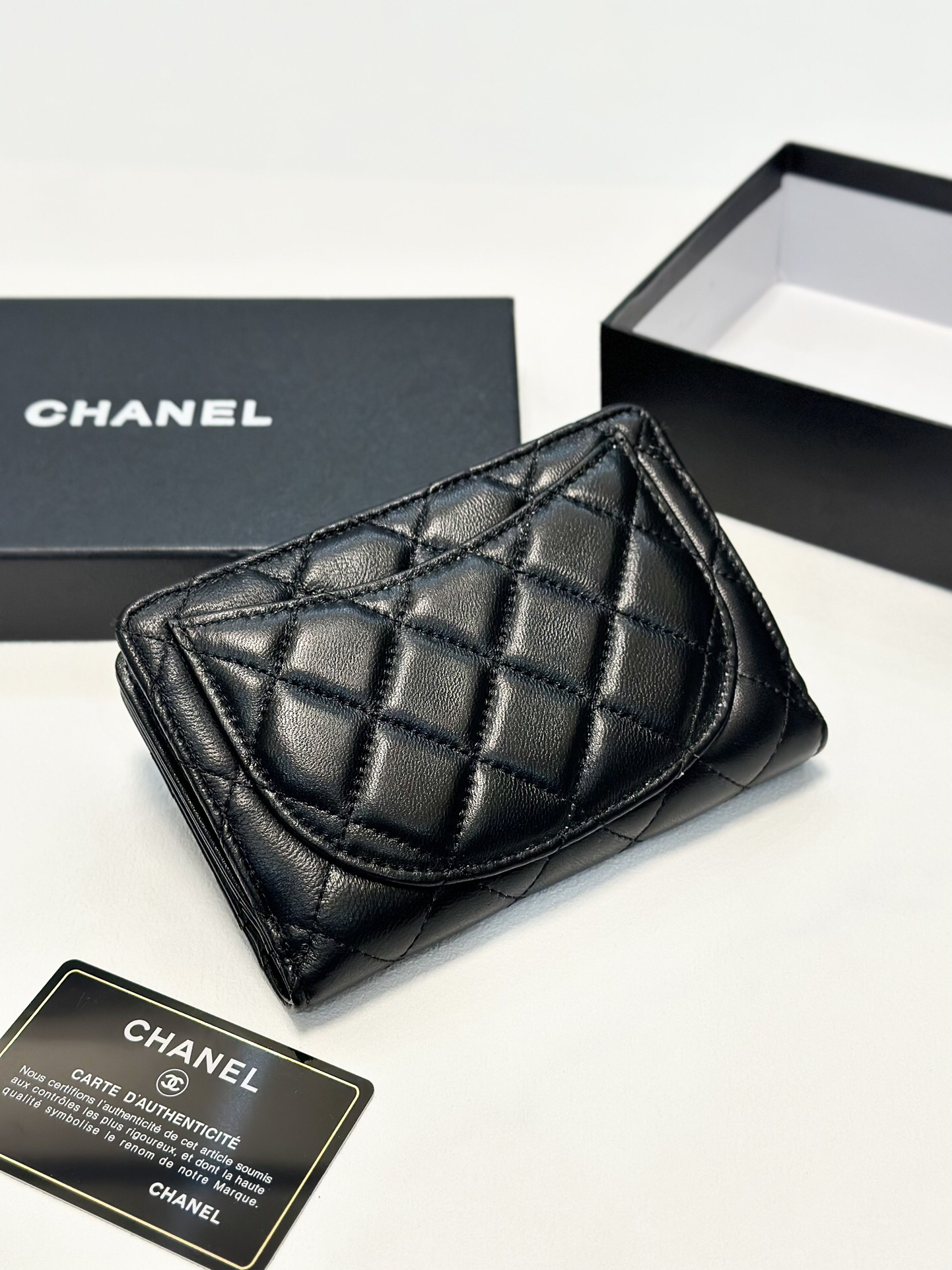 Chanel Lambskin Quilted Coin Purse Card Holder