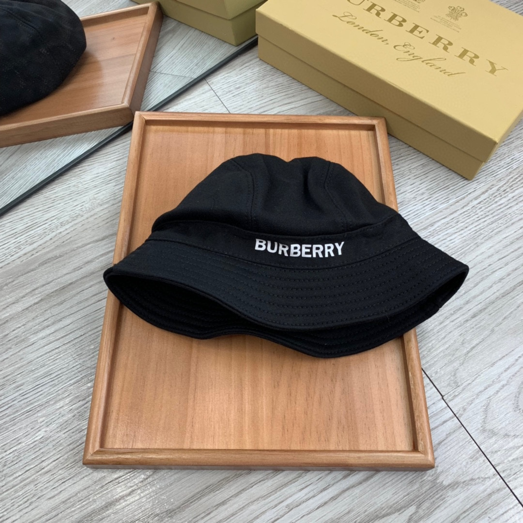 Burberry Cotton Printed Embroidered Fisherman's Hat Sunhat