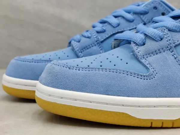 Dunk SB Low PRM “phillies”