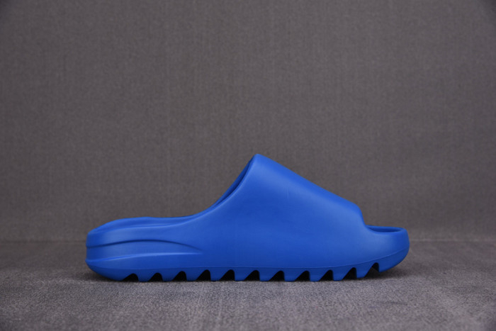 Kanye West x Yeezy Slide