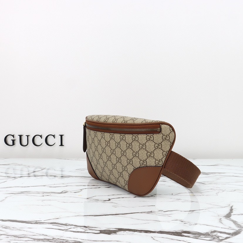 GUCCI Emblem GG medium belt bag