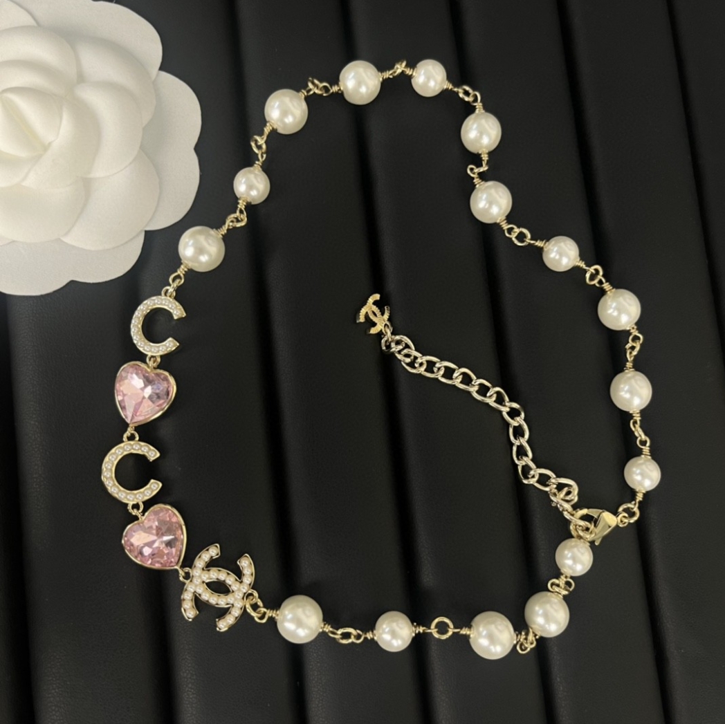 Chanel new coco pink heart love pearl necklace