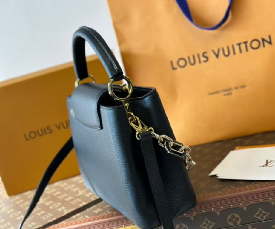 Louis Vuitton LV Capucines noblewoman bag