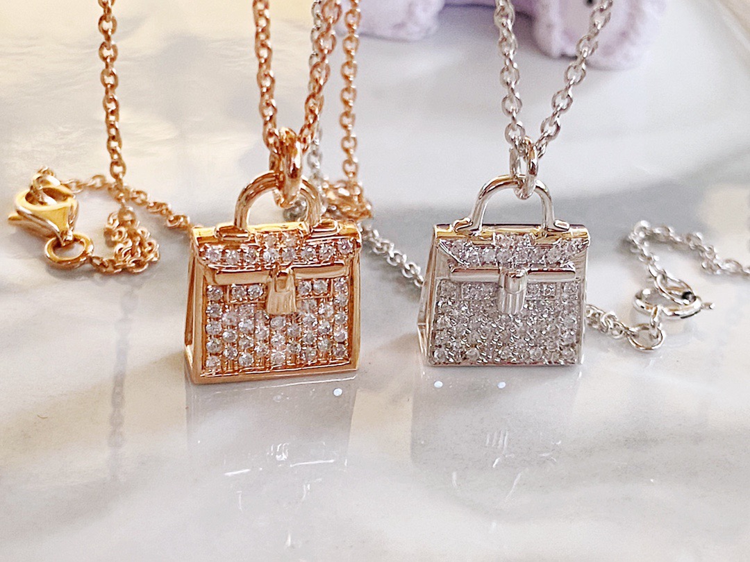 Hermes bag pendant necklace