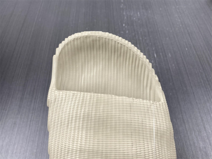 Yeezy Slide new collection