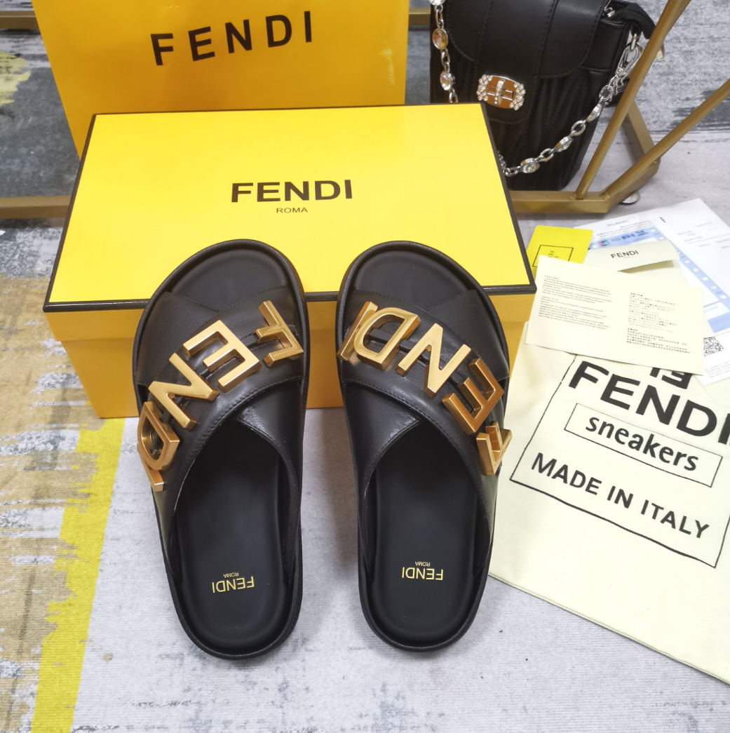 Fendi's new leather fabric wide cross shoelaces black slippers