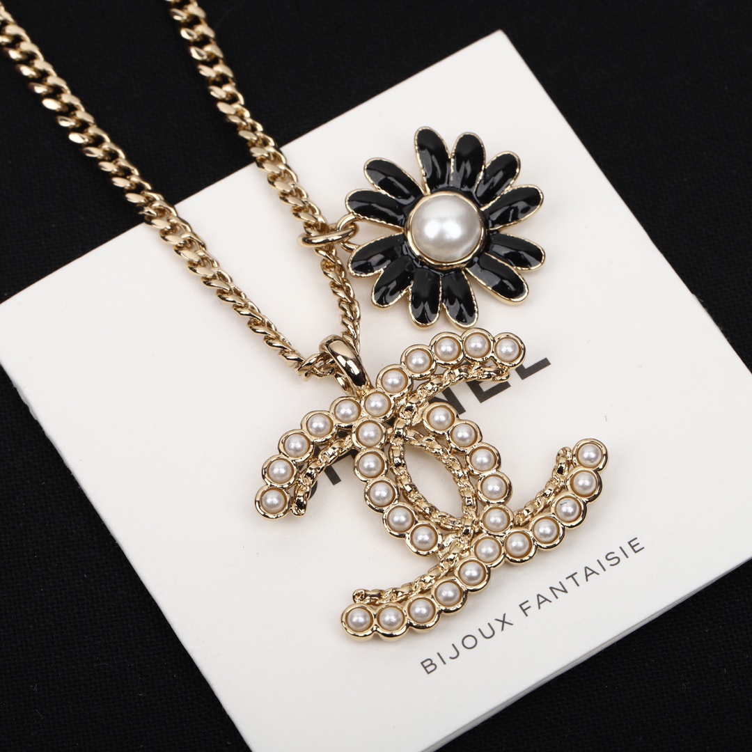 Chanel 23c flower choker Jewelry