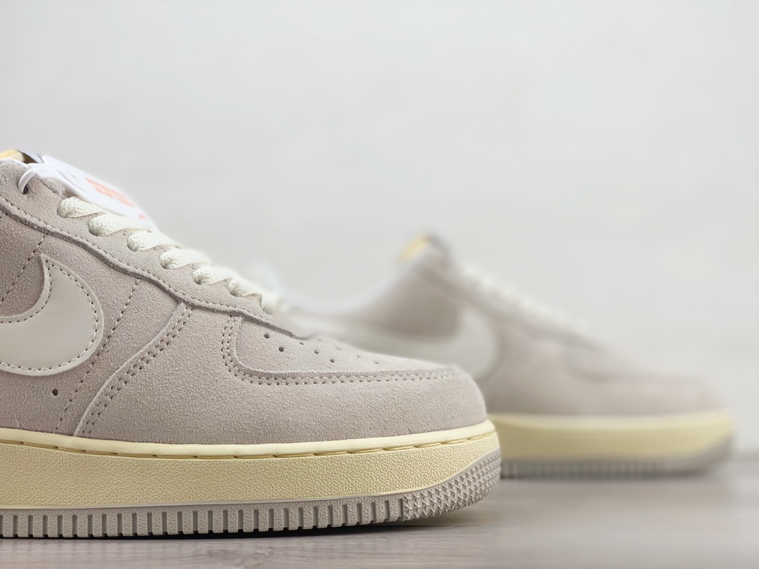 Nike Air Force Light Biege White