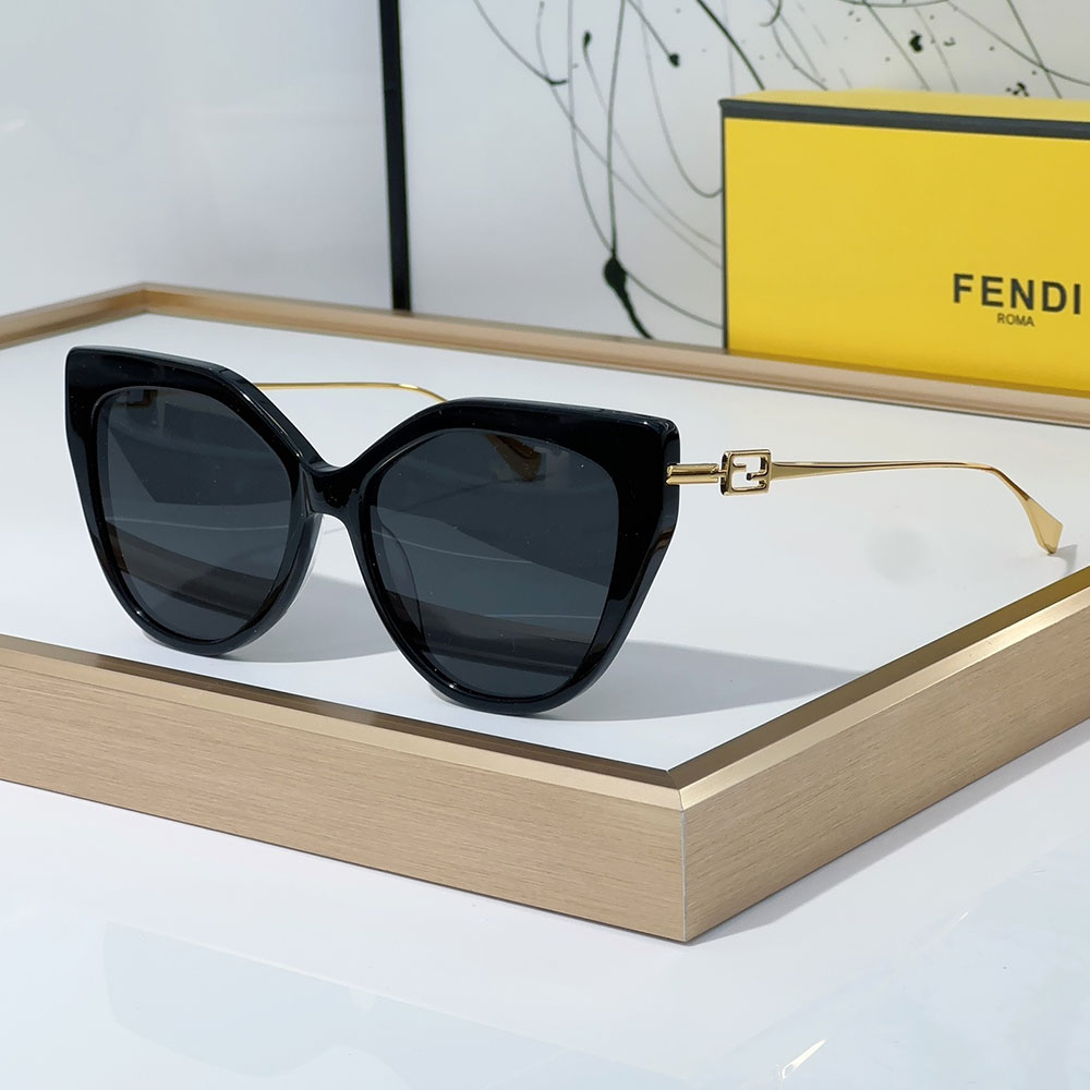 Fendi  Thin-framed Sheet Metal on The Sides Sunglasses Top quality