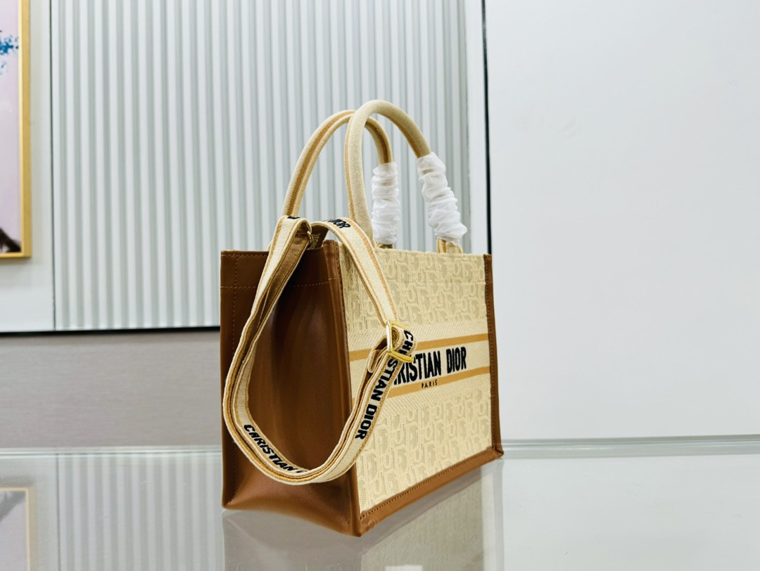 Dior Small Oblique print Book Tote
