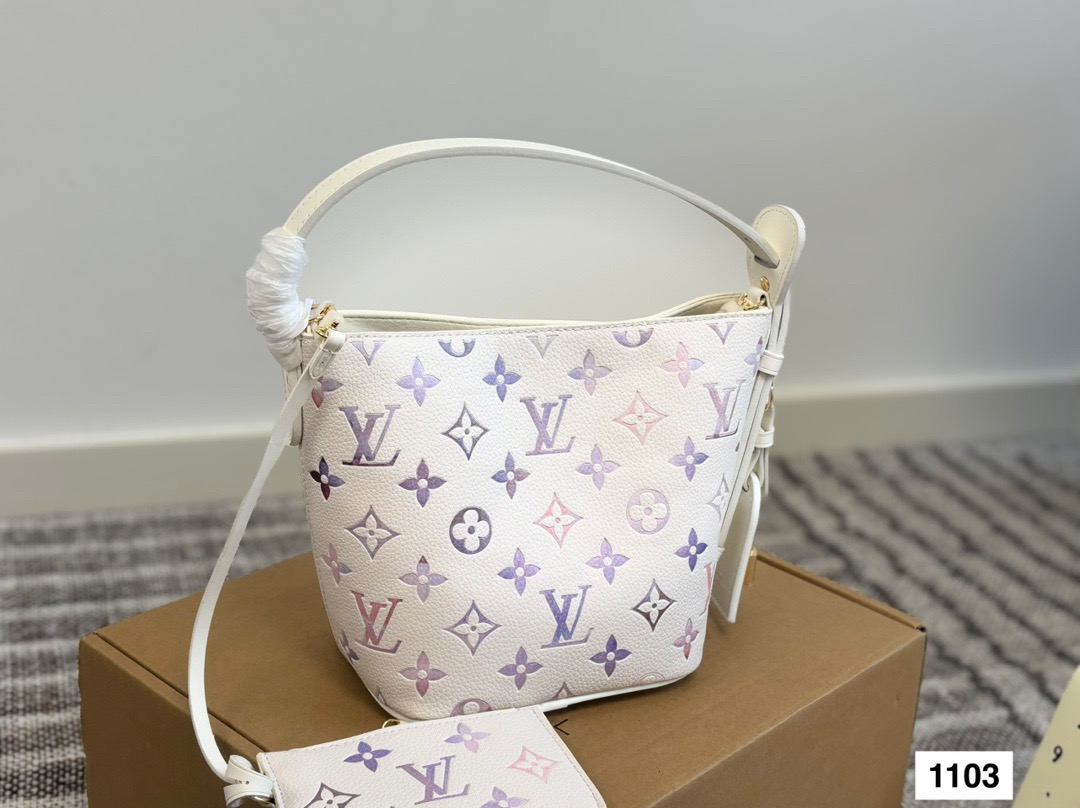 Louis Vuitton new bucket bag M25673