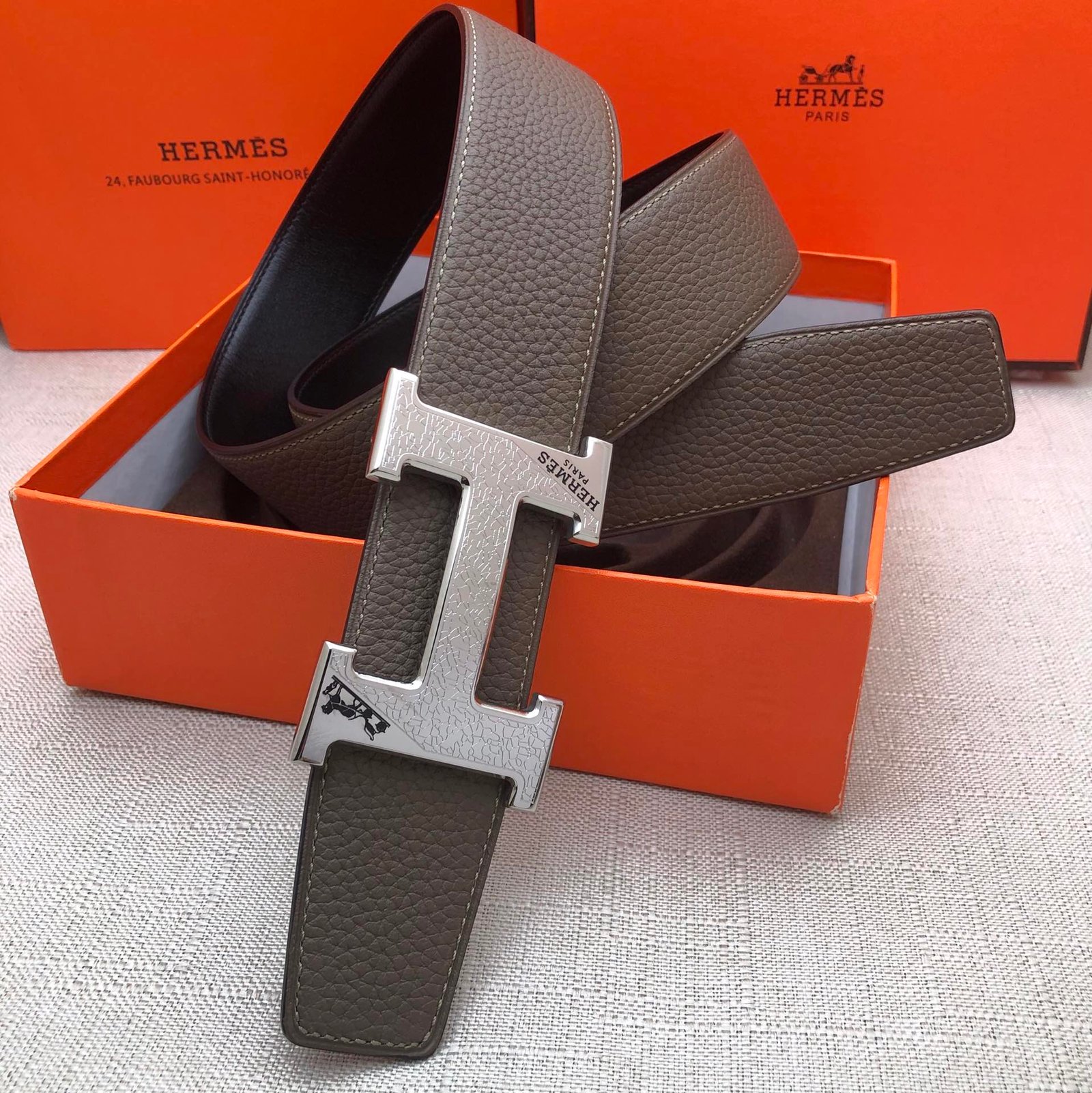 Hermes H Belt Buckle & Reversible Black Belt 380MM