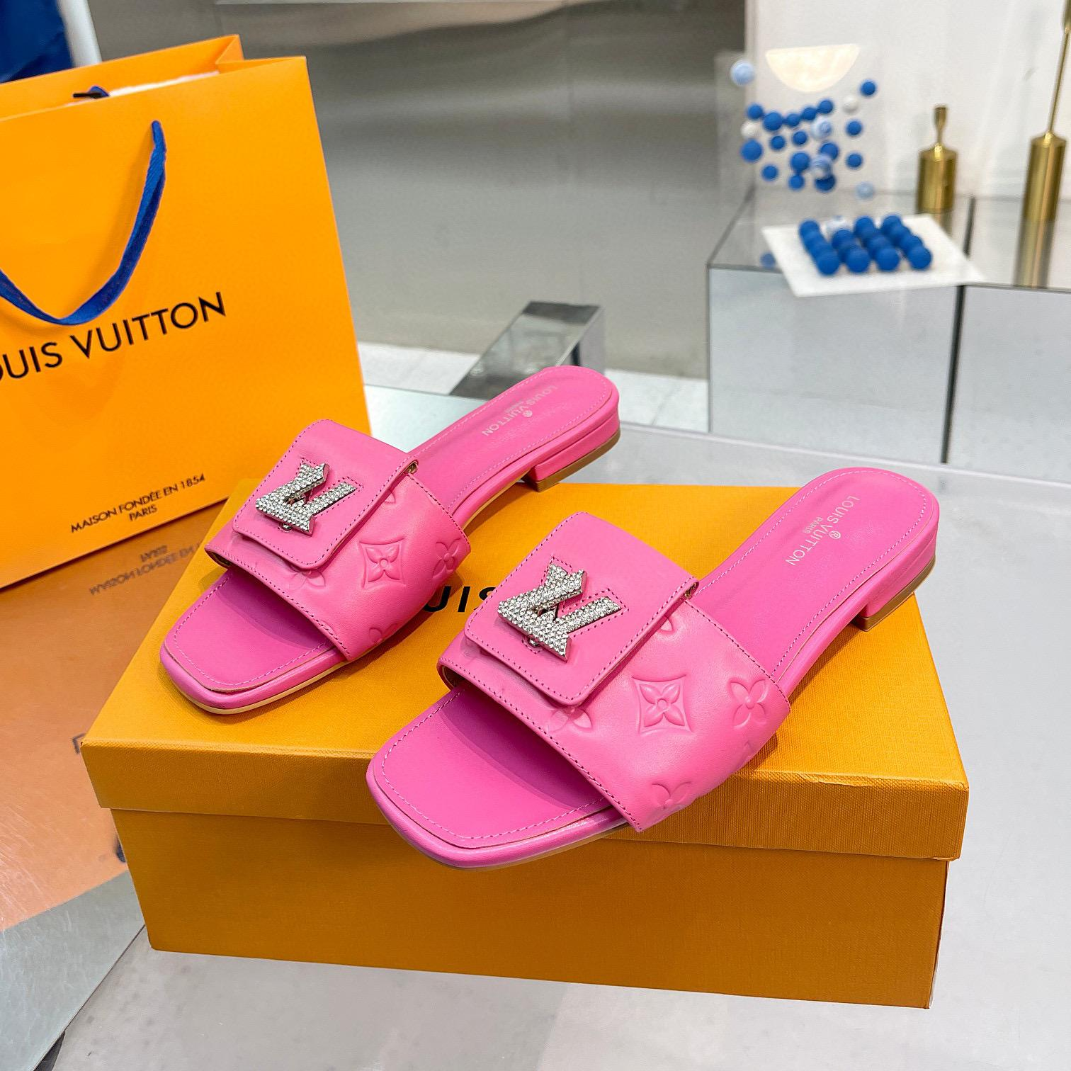 Louis Vuitton LV Comfortable Leather Flip-fFops  Slide Sandal