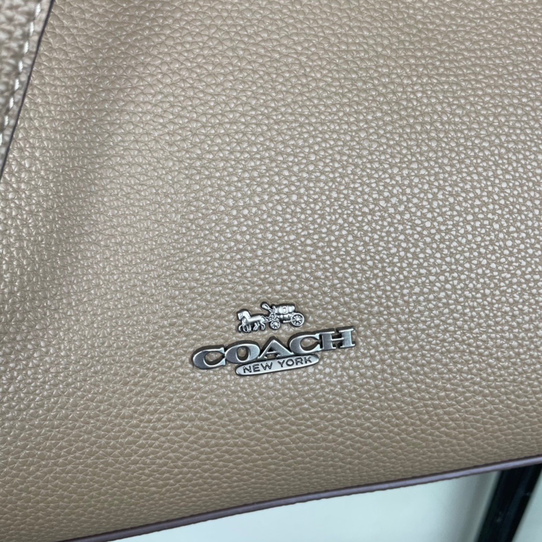 Coach new laurela shoulder crossbody bag