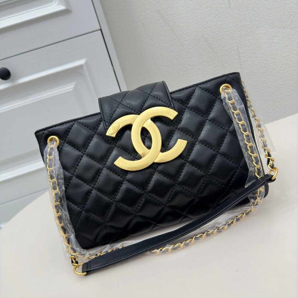 Chanel Vintage large double c lambskin