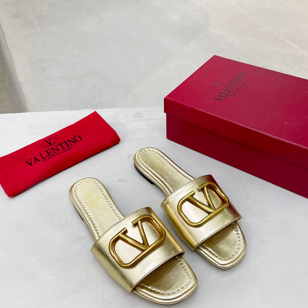 Valentino Leather Casual Fashion Flip-Flops Slide Sandal