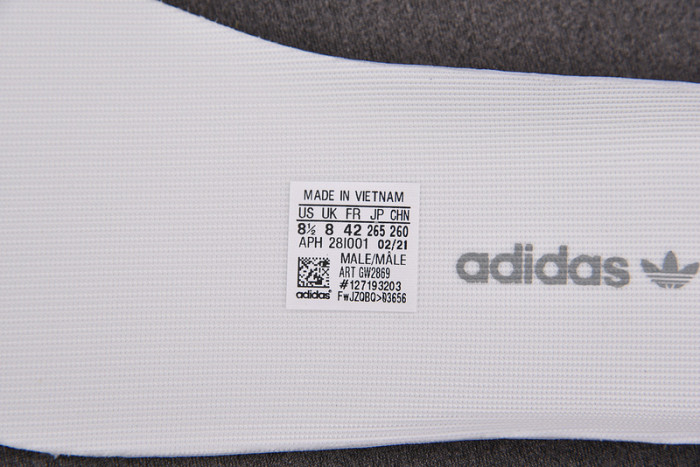 Yeezy Boost 350 V2 Mono Ice GW2869