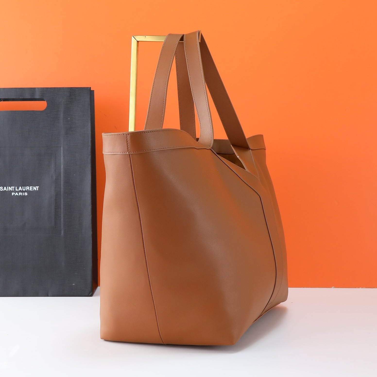 Saint Laurent Y Leather Tote Bag