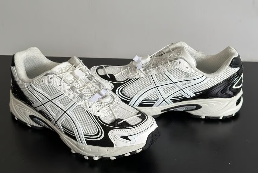 Asics Gel Kahana TR V4 White Black