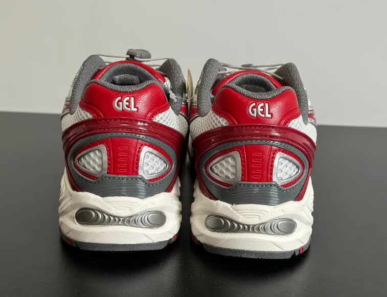 Asics Gel Kahana TR V4 Red Silver